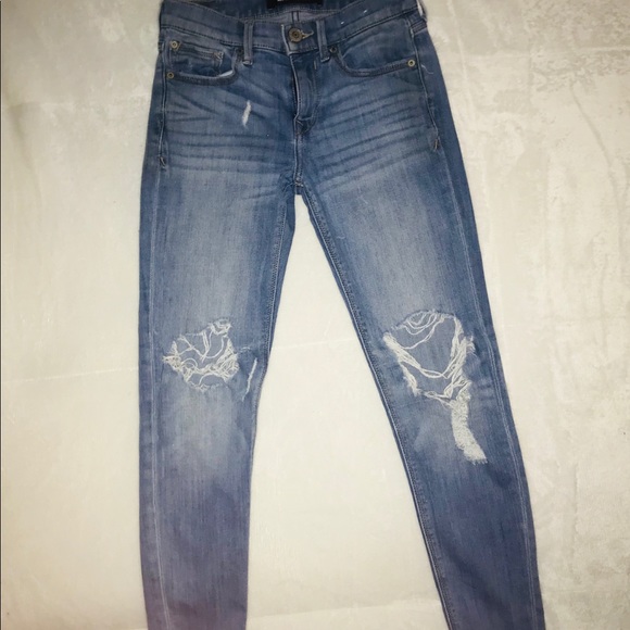 Express Pants - Cute, ripped, express jeans